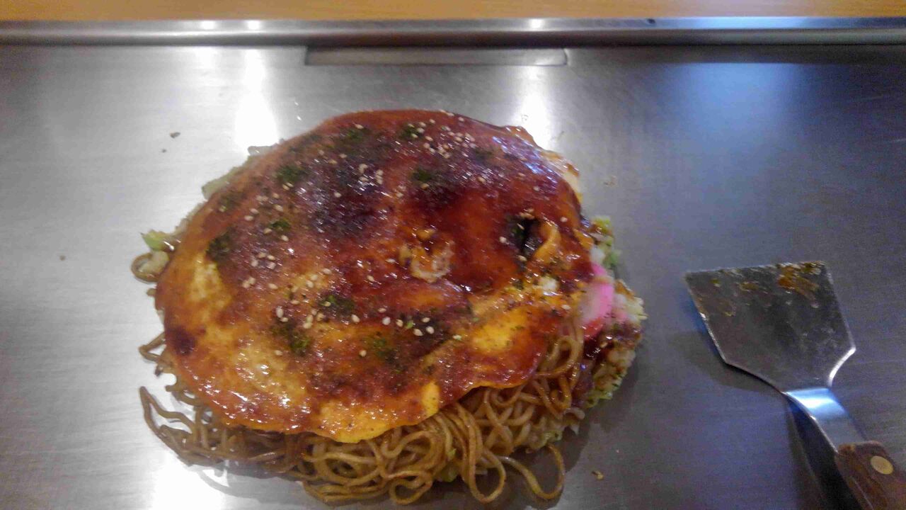 大阪お好み焼きと広島お好み焼きどちらが好き？