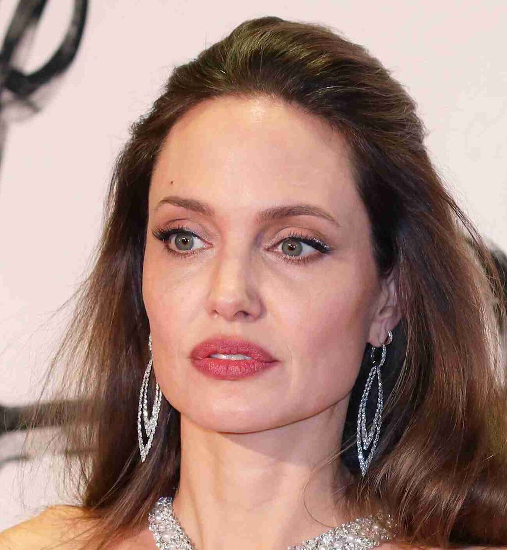 アンジェリーナ・ジョリーの娘シャイロがK-POP界進出　宇宙少女のMVにサプライズ登場