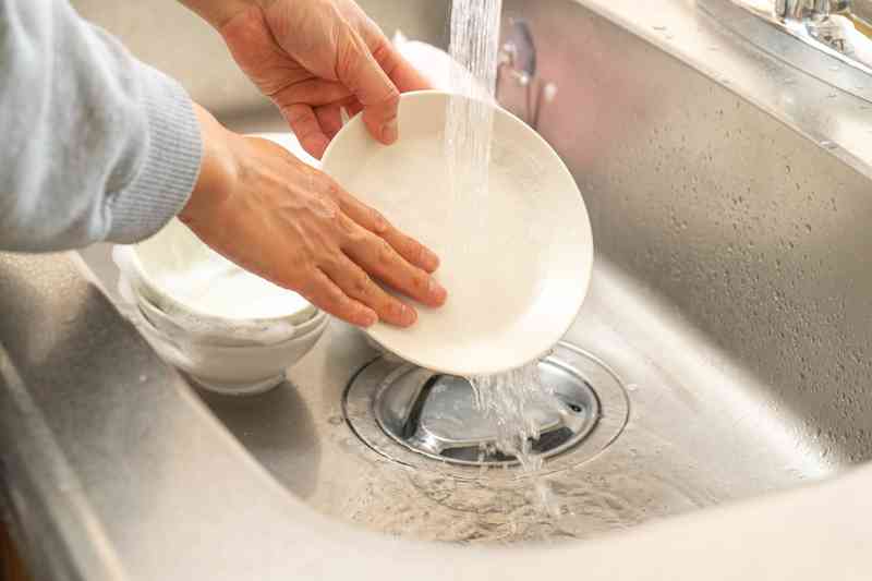 「食洗機」の気になる疑問　「予洗い」はどの程度必要？食器用洗剤はなぜNG？　賢く使うためのコツを紹介
