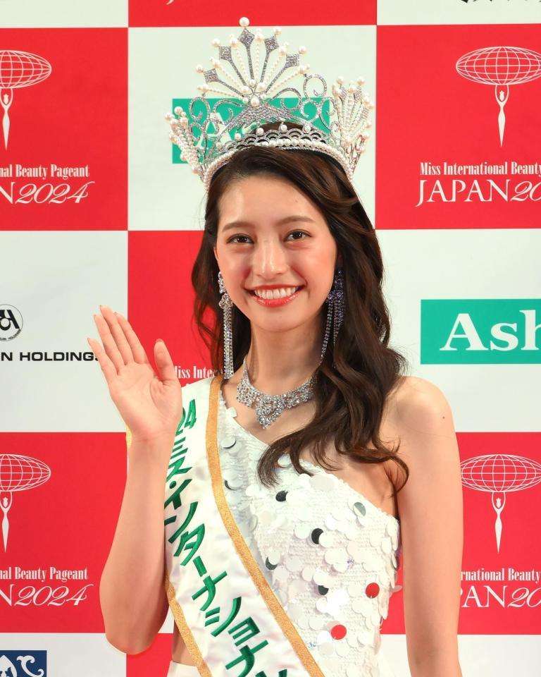 ミスインターナショナル日本代表決定　兄は元サッカー日本代表　植田明依さん涙「誇りに思う」