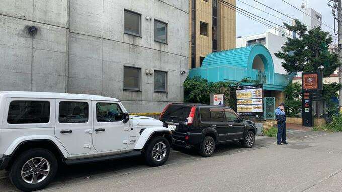 札幌市の繁華街ススキノのホテルに、成人男性の遺体…死後それほど経過せず、殺人事件も視野に身元や死因特定へ