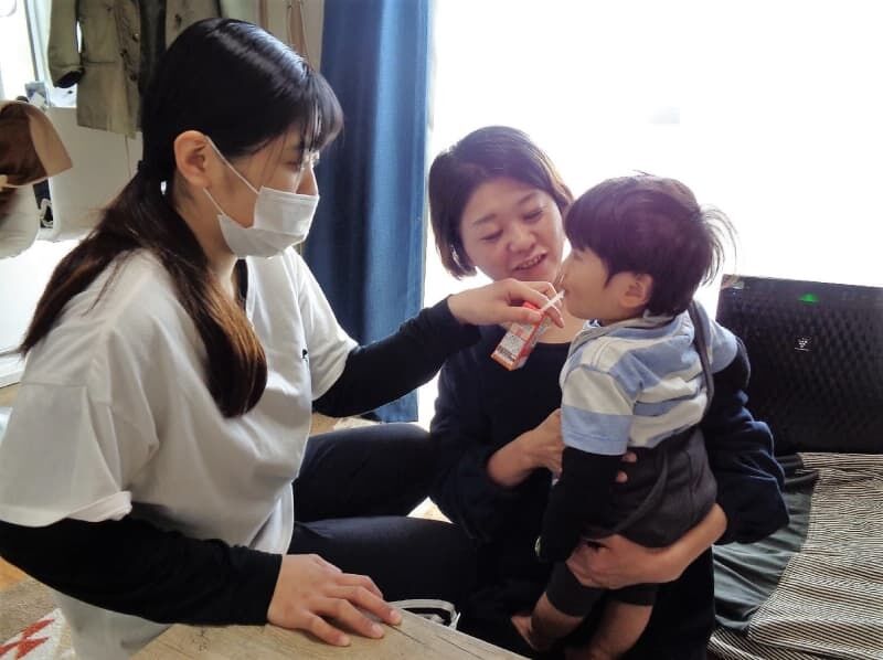 「めちゃくちゃ心配」された知的障害の女性が出産、「めっちゃいいお母さん」に　子育てを可能にした秘訣とは