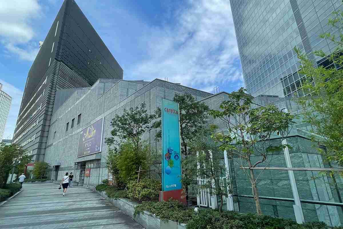 《テナントが半数に》「カレッタ汐留」のゴーストタウン化、マクドナルドも撤退　「ビルをひとつ潰して大きな広場を作ってしまえばいい」と都市政策専門家