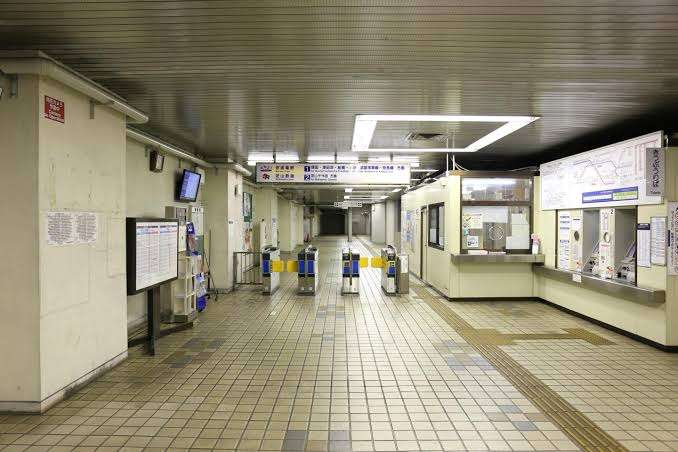 今はそうでもないけど、昔は栄えていた駅