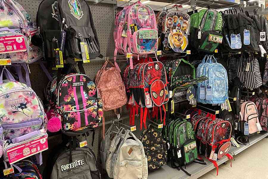 「日本の学校はクレイジーよ！」　ランドセルを批判するアメリカ人ママに日本人ママが反論　価値観の違いに気づいた驚きの結末