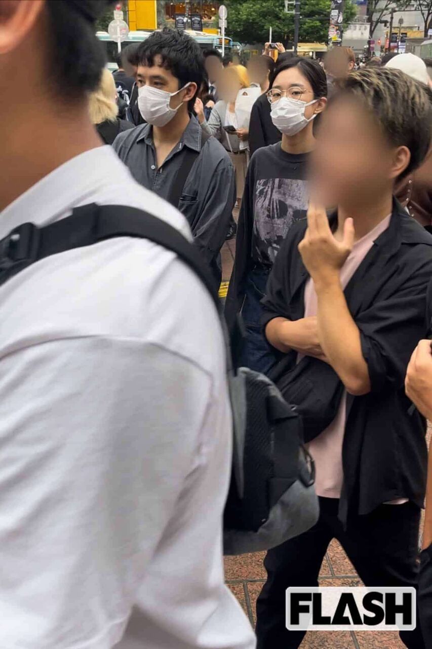 河合優実　池松壮亮と“オーラゼロ”の休日渋谷デート　帰宅後にタクシーで駆けつける通い愛も…“隠れ交際”の裏事情とは