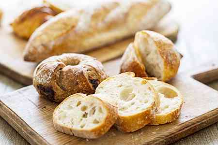 一番おいしいと思うパンのチェーン店は？ 3位 リトルマーメイド、2位 乃が美、1位に選ばれたのは…