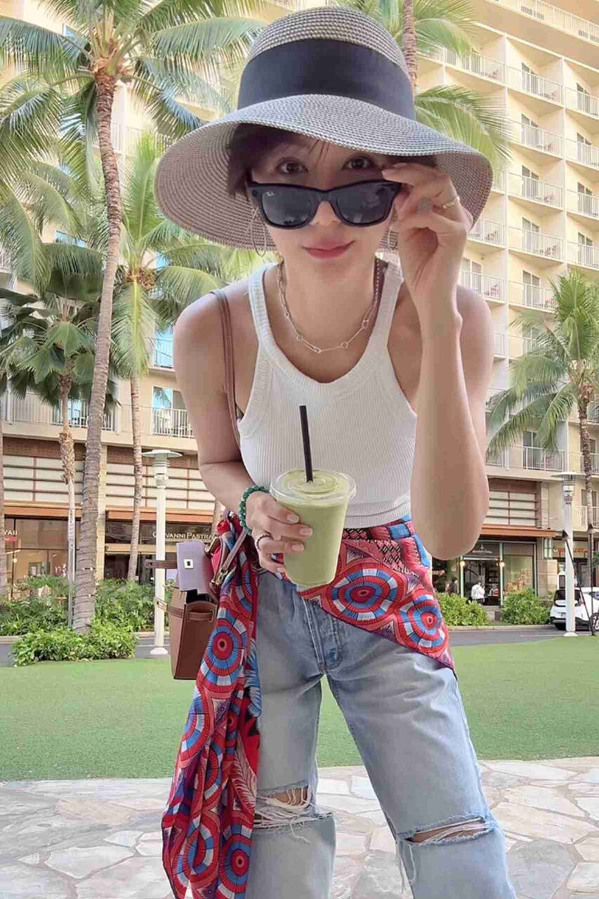 《もう家族でハワイに行けない…》“1.5億円の脱税疑惑”の宮崎麗果、“ESTA取得困難”で恒例の「セレブ旅行」は断念か　SNSで「深い反省」示す