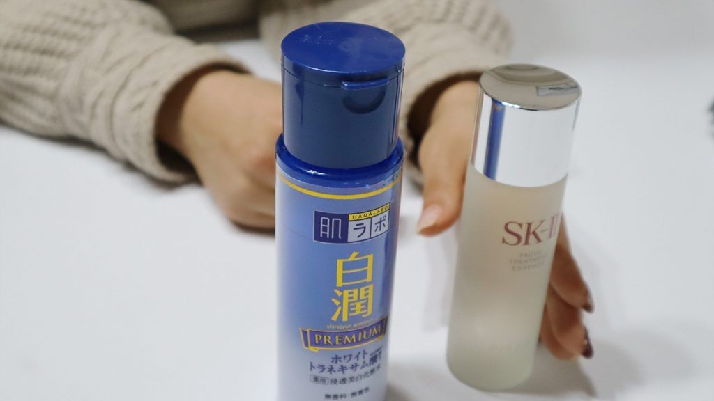 高級化粧品をちまちま使うか、安物をバシャバシャ使うか？