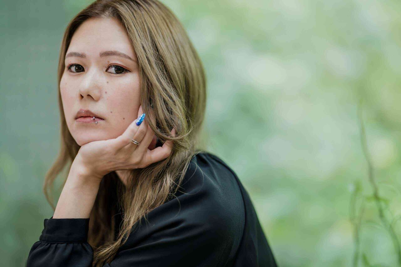 作家・金原ひとみさん（42）、 40代になってすぐに離婚。解き放たれたように今、幸せです