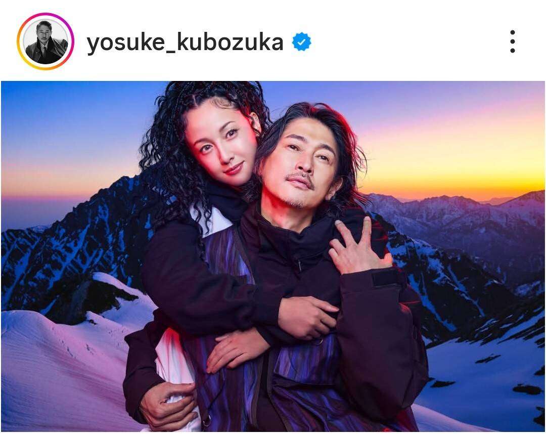 激変の沢尻エリカ　人気俳優に密着バックハグ「えー！！！」「お似合いに嫉妬」「ヤバい」