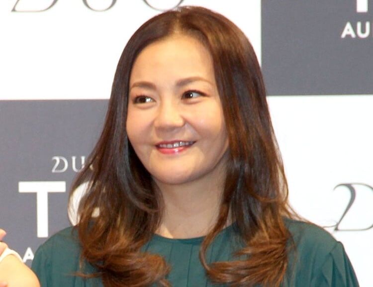 華原朋美　アゴのラインがエグいッ！鋭角にとんがって刺さりそう！43→70キロ激増から「14日絶食」過激ダイエット