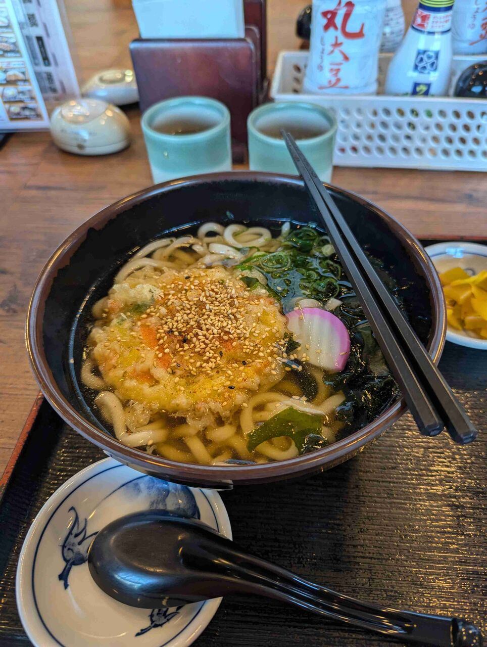 柔らかいうどんとコシの強いうどんどちらが好きですか？