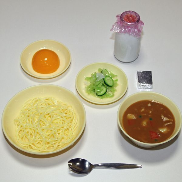 なぜ給食の人気メニュー｢ソフト麺｣は消えたのか…平成後期に起こった｢学校給食の大転換｣の意外な背景