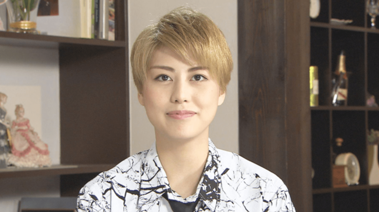 30代夫婦の《泥沼離婚裁判》で浮上した宝塚星組“期待のホープ”天希ほまれ　夫は電話口で〈高校から一生好きです〉 そして天希の誕生日に…
