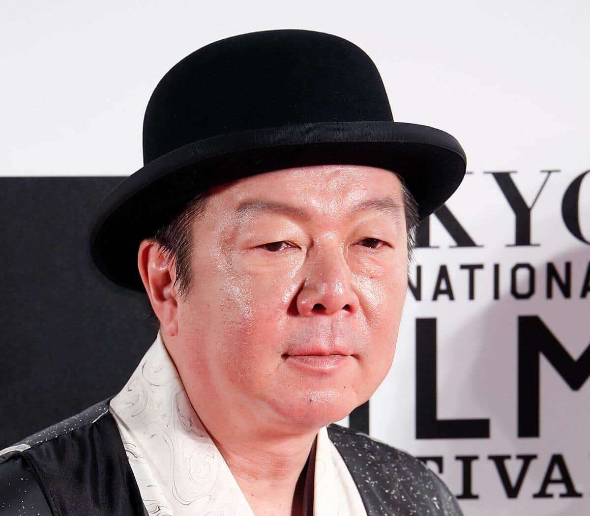 「手が震えているけど大丈夫？」　古田新太、フジ「ぽかぽか」生出演で視聴者驚き