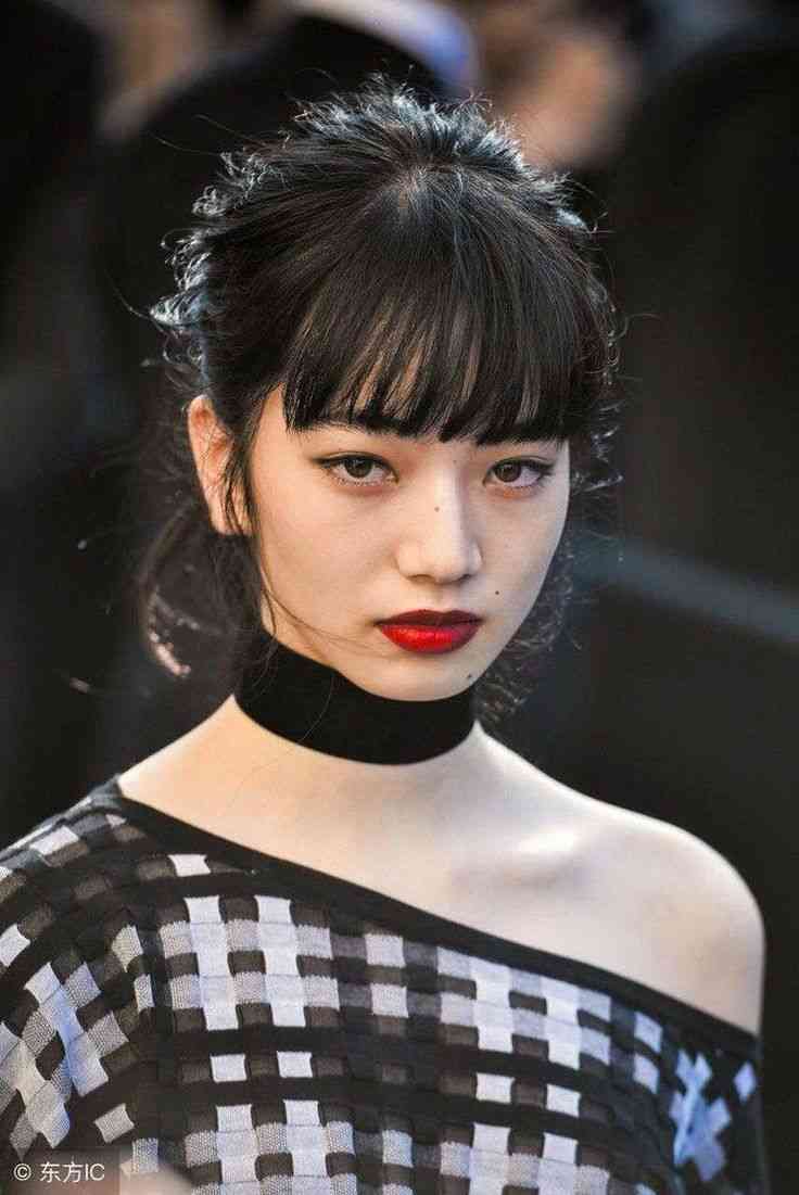 ハイブランドを着こなす有名人！