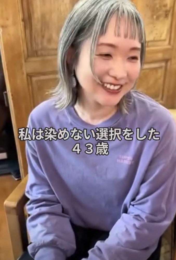 「白髪隠すのやめたら気持ちが軽くなった」 43歳女性の決断が264万表示 「老け感ゼロでおしゃれ！」 「可愛すぎます」