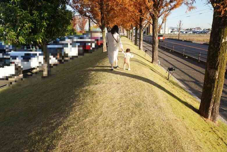 「撮ってほしいのはこれ…」妻の理想と夫“撮影写真”のギャップに共感の声…撮り直したら素敵な構図に？その後を聞いた