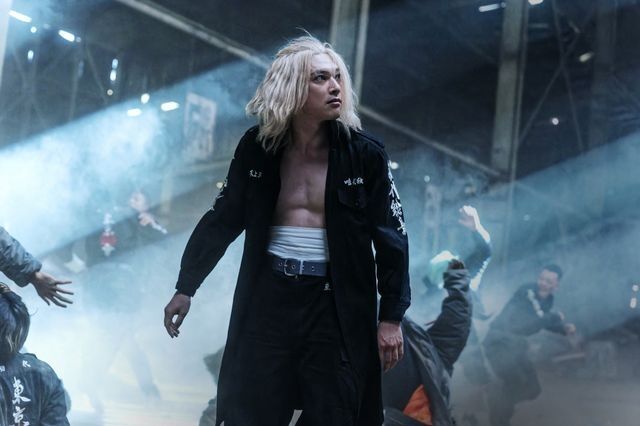 吉沢亮、鍛え上げたボディー！『東京リベンジャーズ2』マイキーの新カット公開