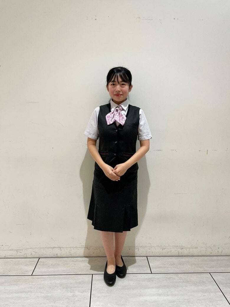 高島屋が100年前から続く「女性店員の制服」を廃止…理由は「不平等性の解消」　従業員の反応を聞いた