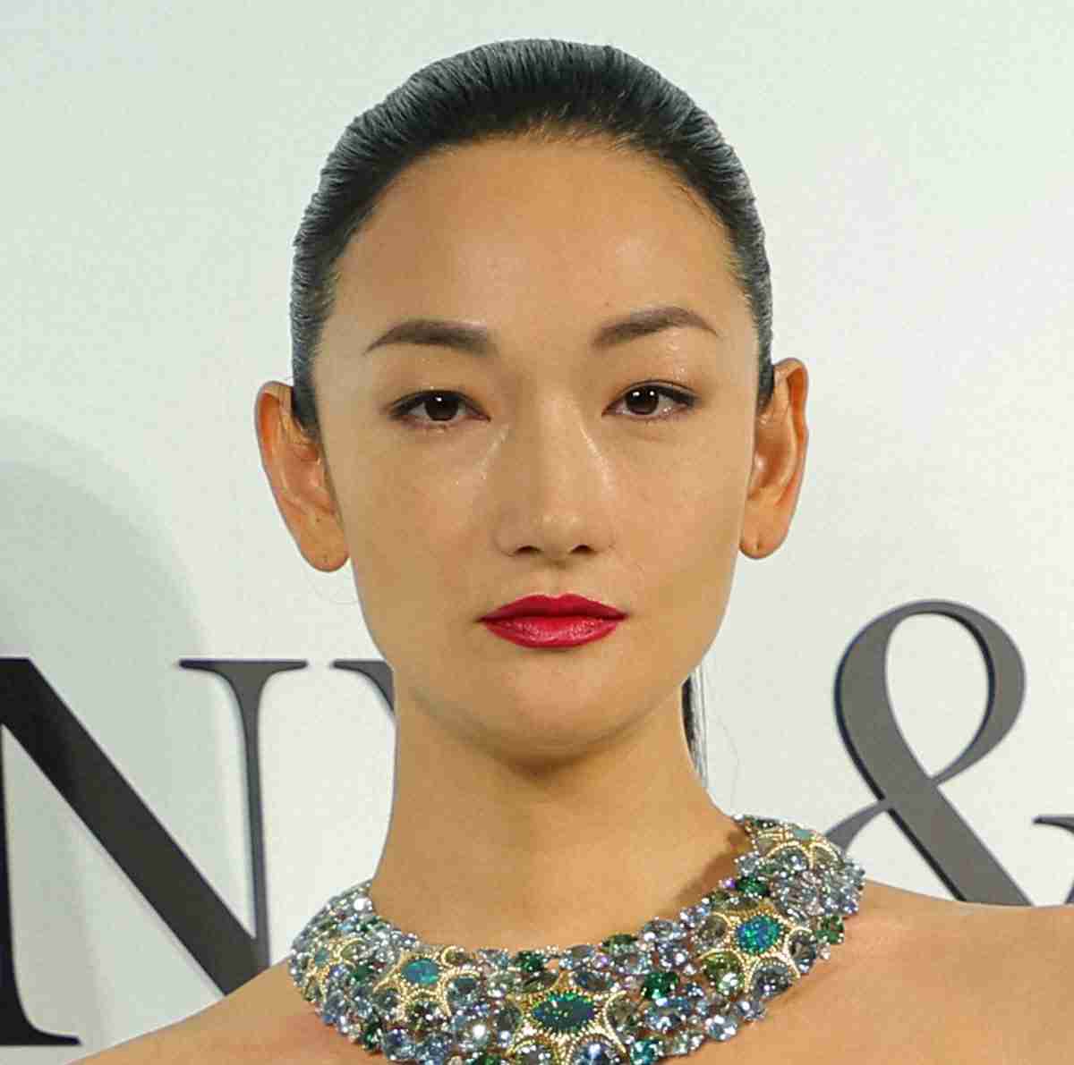 冨永愛「ラーメンは年2回」辞めると宣言　ラーメン前に満面の笑み「これからは好きな時に食べるぞ」