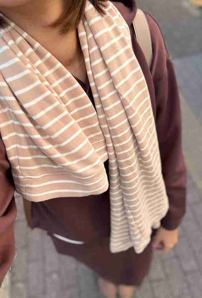 マフラーだと思って巻いたものが…　正体に爆笑「どうして」「仕事中に声出た」