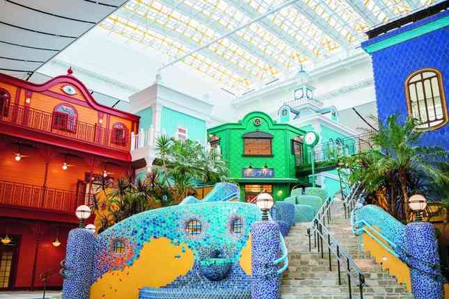 ジブリパーク「ベビーカー＆傘持ち込み禁止」が話題　一体なぜ？運営会社が回答「事故を防ぐため」