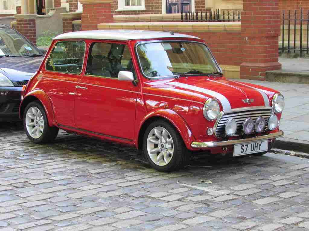 丸目の車が好きな人️