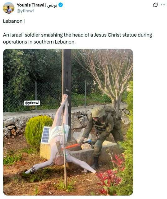 イスラエル兵がキリスト像を損壊、軍発表　ハンマーでたたく画像拡散