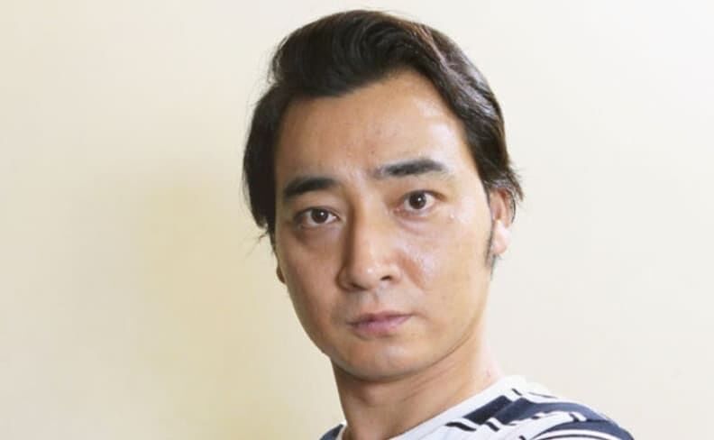 ジャンポケ斉藤慎二の妻、超美形な3歳長男を公開！「イケメン過ぎ」「どちらにも似て最高に可愛い」