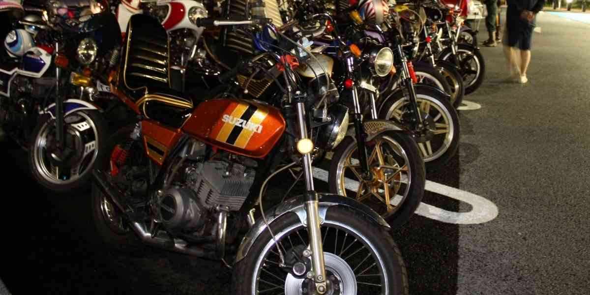 中年暴走族「旧車會」に戦々恐々…騒音まき散らす集団走行、飲酒運転やポイ捨ての目撃情報も