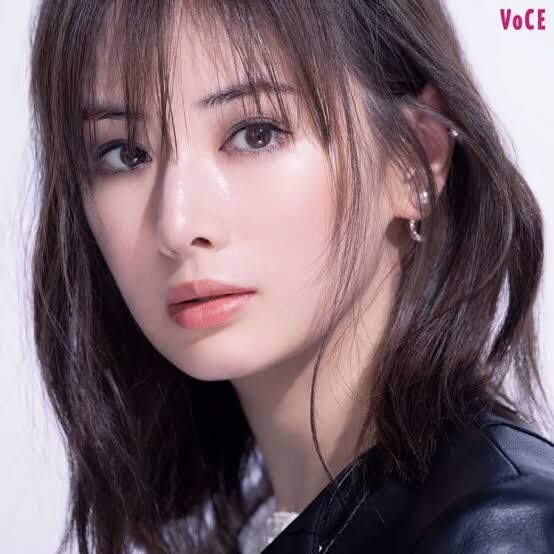 涙袋のない美人が見たい