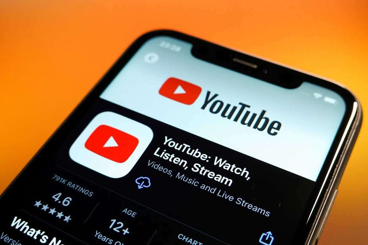 YouTube、広告を長くして回数を減らす変更をテストへ