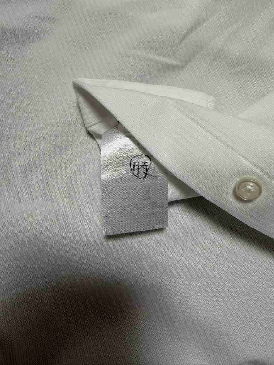 ブランド服も容赦なし？タグや内襟に油性ペンで略字…クリーニング店のタグ直書き問題、了承なしの加工に不快感を示す利用者の叫び