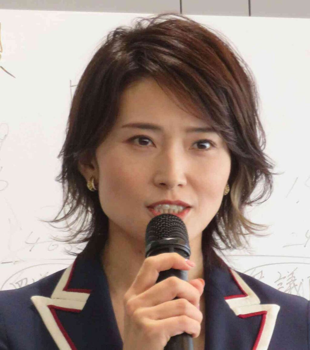 金子恵美氏「私の写真が入ったパンツを出張道具に入れる」夫宮崎謙介氏の”コントロール”法告白