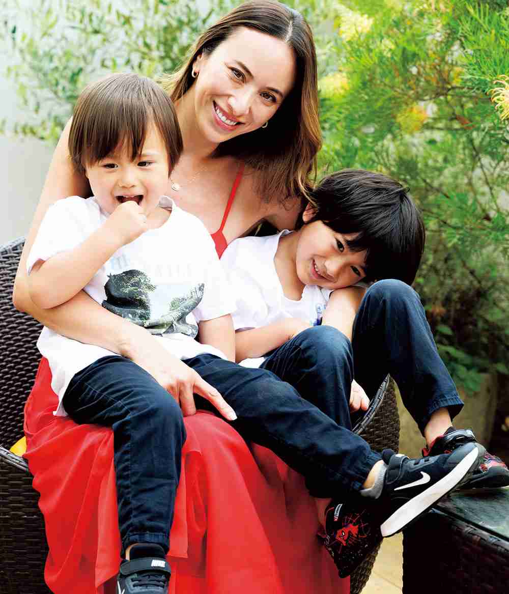 子連れ再婚の道端アンジェリカさん（38）、離婚を経て実感した「子どもたちの幸せは母親が笑顔であること」
