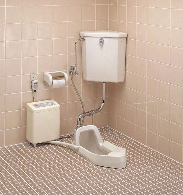 出荷率わずか0.3%以下…メリットほぼゼロの“和式トイレ”はこのまま絶滅するのか? TOTOに聞く