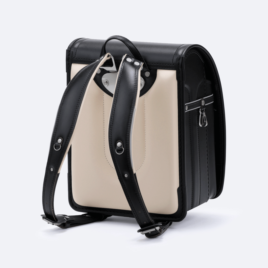 ＜登校トラブル＞ランドセルのお守りを友達に引きちぎられた！相手の親に出来事を伝える？