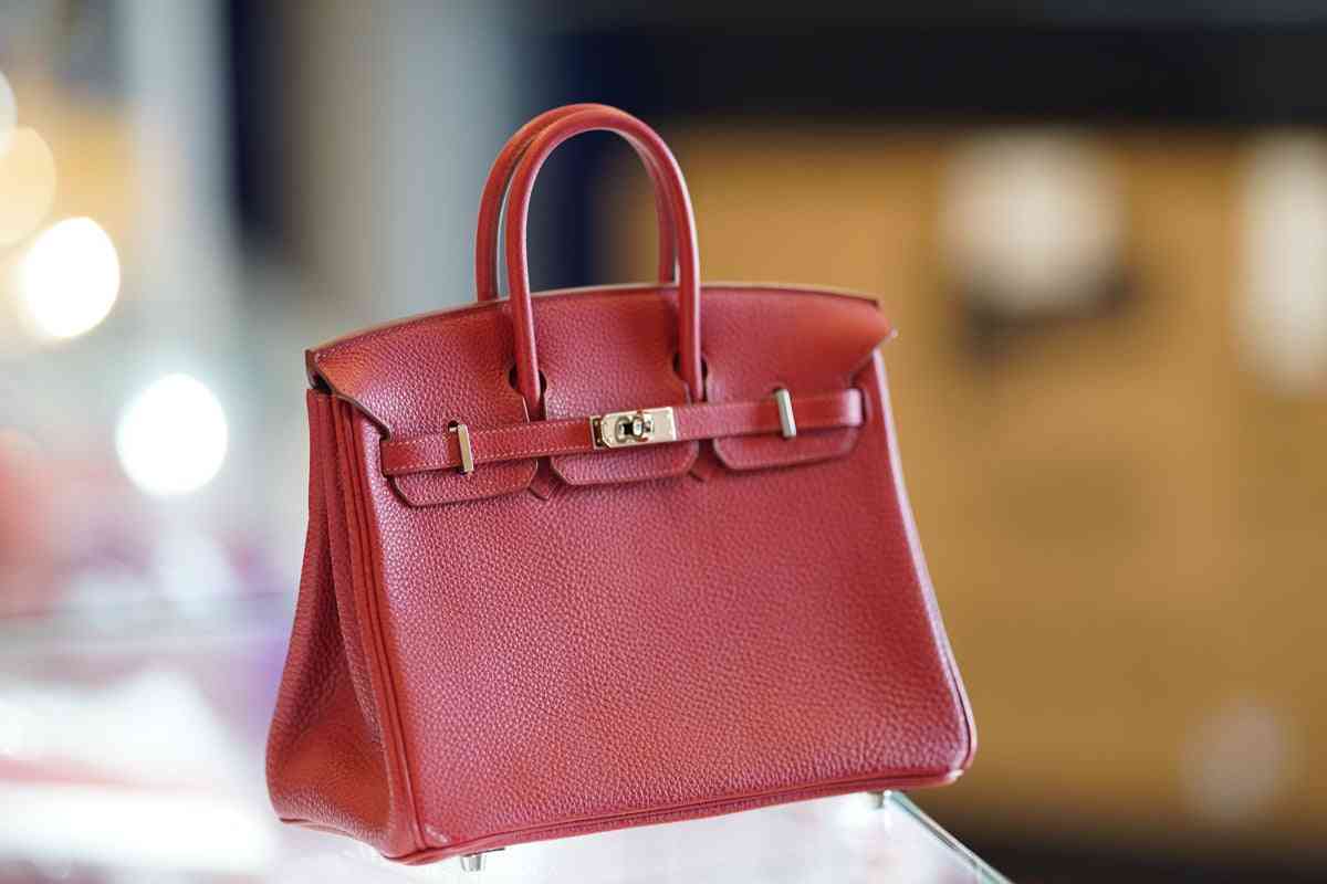 ママ友が「バーキン」を持っていてうらやましい…年収がいくらあれば買えますか?