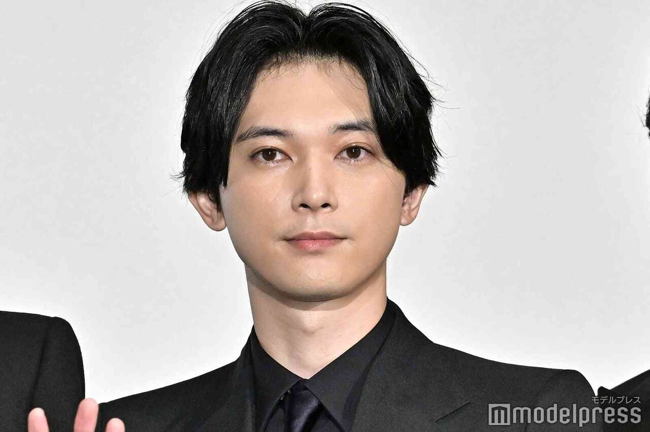 吉沢亮、住居への無断侵入報道受け所属事務所コメント マンションはすでに退去「本人からお詫びをさせていただいております」