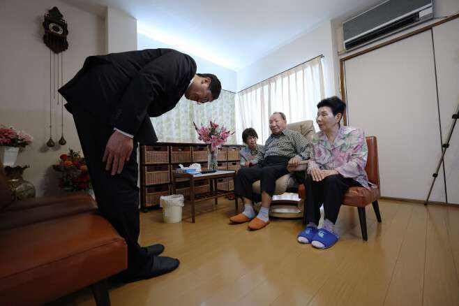 静岡県警本部長が袴田さんに謝罪　自宅訪れ「ご心労をおかけした」