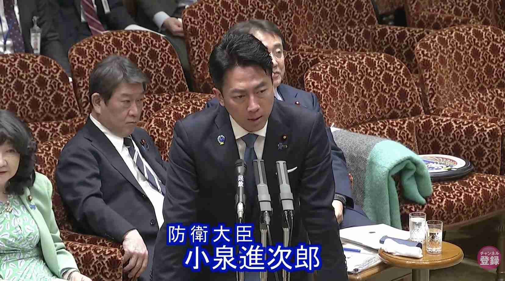 《鋭い目つきで》小泉進次郎防衛相　れいわ・奥田氏の「人殺しの武器」発言に怒りあらわ…「不適切発言」3発の質疑で他の閣僚も苦言