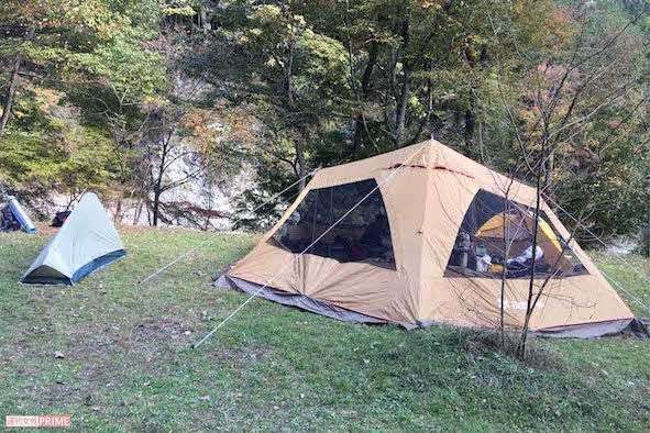 空前のキャンプブームが終焉か、サウナと同様の失速背景に「太って帰るだけ」「結局面倒くさい」現場「混んでる」情報の真相