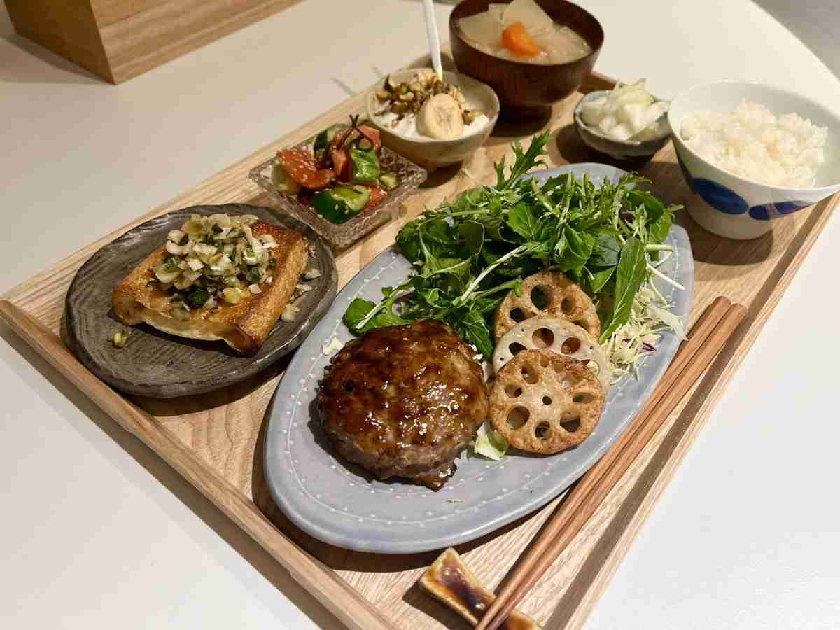 夫が「外で食べたら1500円くらいしそうだね～」といった妻の手料理写真に、リュウジ氏「世界一幸せな世間知らず」