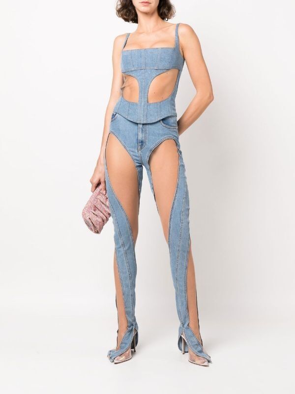 これ着る人街中で見掛けないだろうなぁ、と思う服を貼っていくトピ