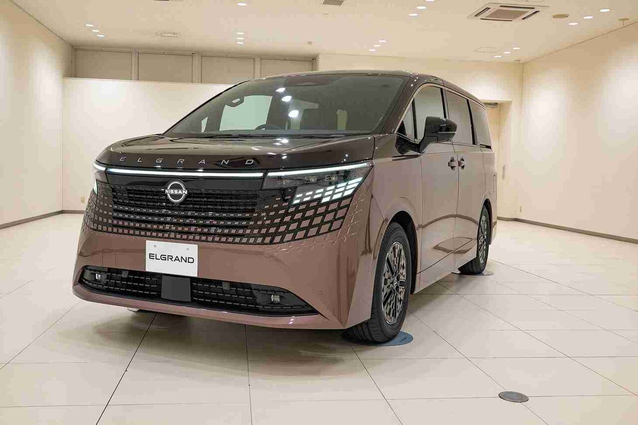 日産が新型「エルグランド」を発表　「プレミアムミニバンを再創出」と意気込む