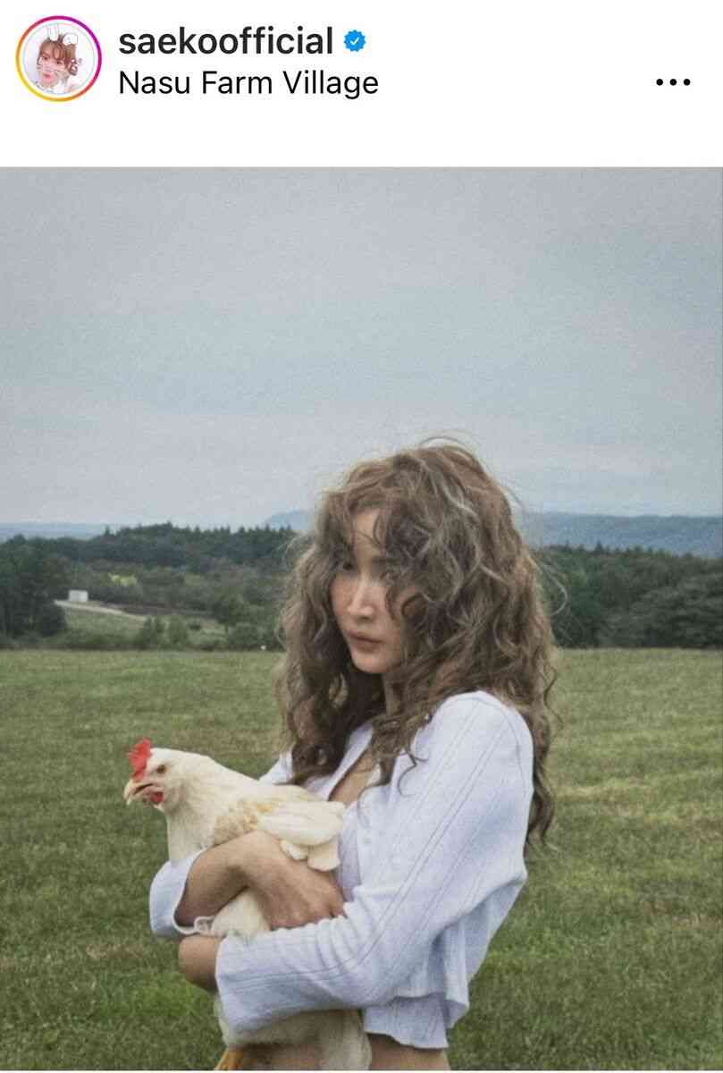 紗栄子、ゆるふわウェーブヘアを披露に「か、か、かわいすぎる」「別人！」「色っぽい」ファンもん絶