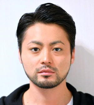 5年間あごひげを剃らずに抜き続けた結果wwwwwwwww