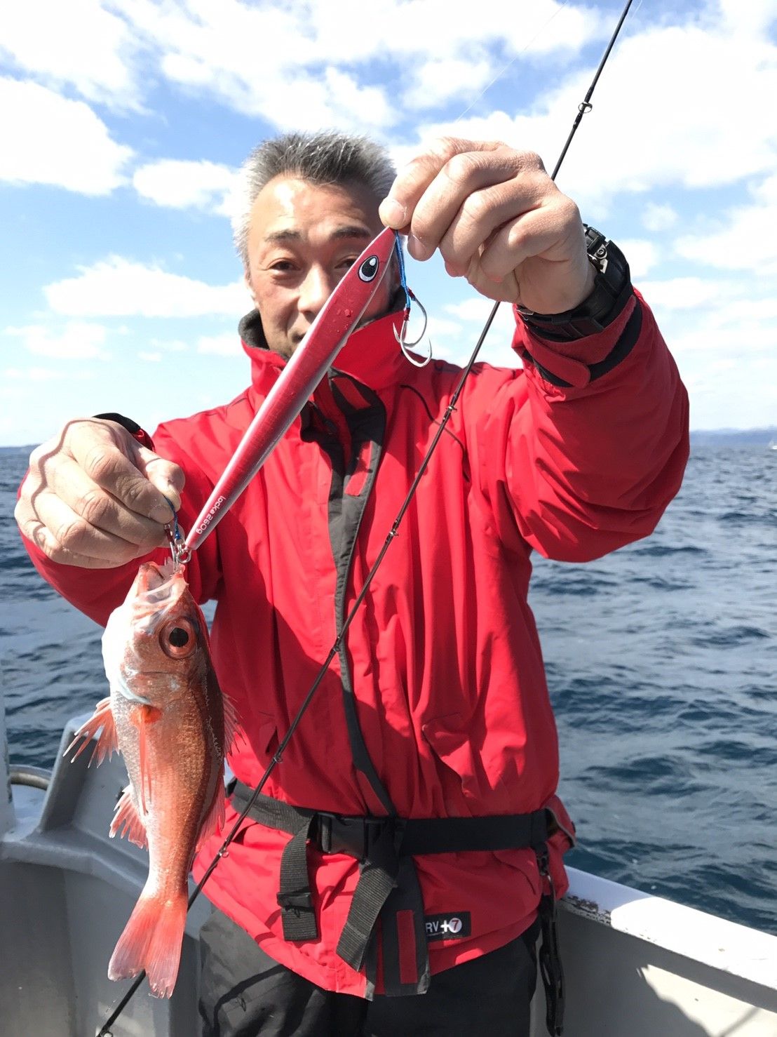 南紀中深海ジギング ミス連発で惨敗 疑似餌オタク海神探検記 南紀中深海ジギング ミス連発で惨敗 疑似餌オタク海神探検記